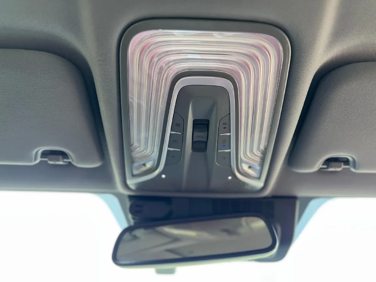 2022 ChangAn CS75 Plus 2.0T 233HP L4 8AT,autocango,china used car exporter,china ev exporter,chinese used car exporter,chinese used ev exporter