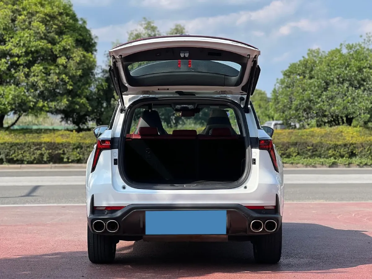 2022 ChangAn CS75 Plus 2.0T 233HP L4 8AT,autocango,china used car exporter,china ev exporter,chinese used car exporter,chinese used ev exporter