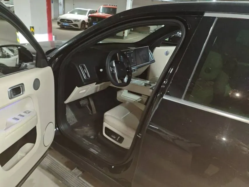 2024 Li L9 Range Extended 154HP REEV 52.3KWH,autocango,china used car exporter,china ev exporter,chinese used car exporter,chinese used ev exporter