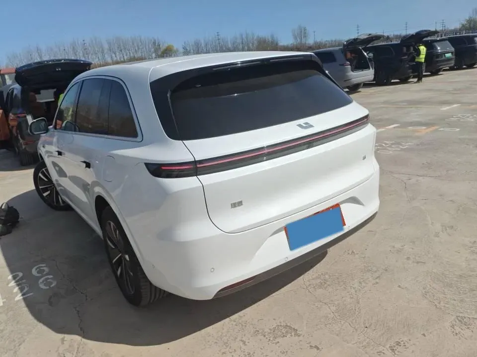 2025 Li L6 Range Extended 154HP L4 REEV,autocango,china used car exporter,china ev exporter,chinese used car exporter,chinese used ev exporter