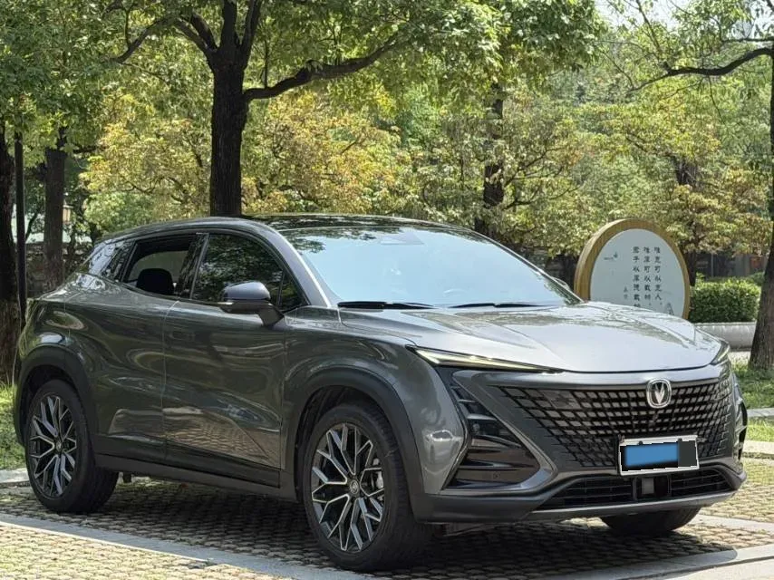 2022 ChangAn UNI-T 1.5T 188HP L4 7DCT,autocango,china used car exporter,china ev exporter,chinese used car exporter,chinese used ev exporter