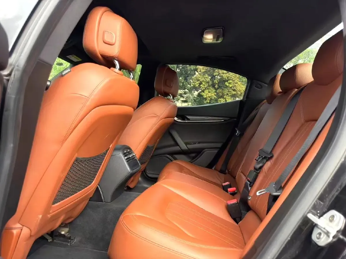 2018 Maserati Ghibli 3.0T 350HP V6 8AT,autocango,china used car exporter,china ev exporter,chinese used car exporter,chinese used ev exporter