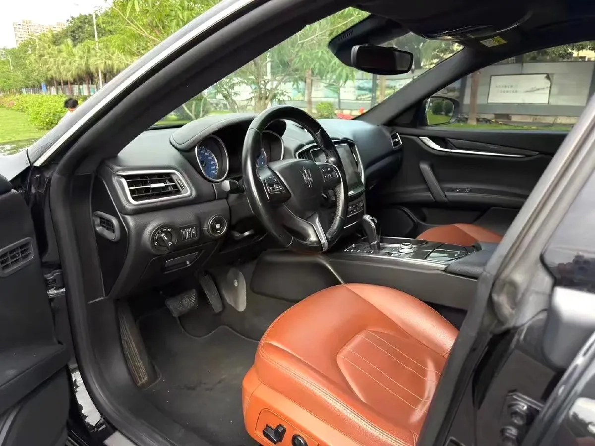 2018 Maserati Ghibli 3.0T 350HP V6 8AT,autocango,china used car exporter,china ev exporter,chinese used car exporter,chinese used ev exporter