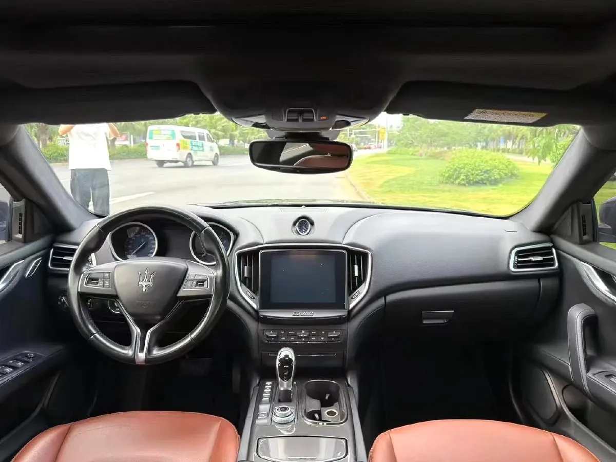 2018 Maserati Ghibli 3.0T 350HP V6 8AT,autocango,china used car exporter,china ev exporter,chinese used car exporter,chinese used ev exporter