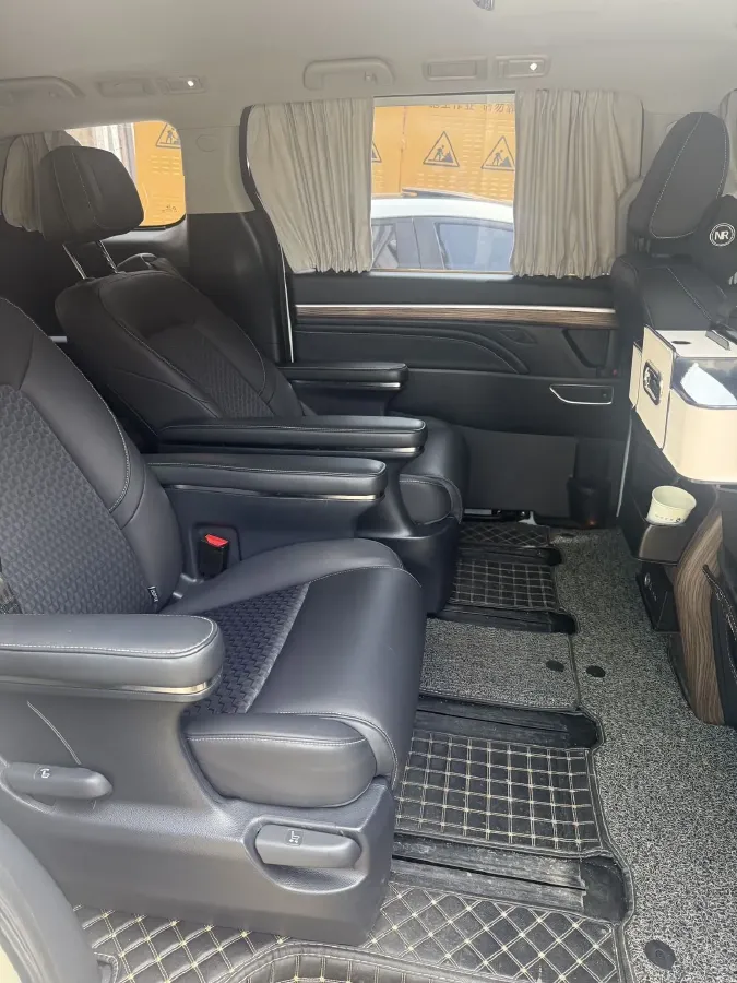 2021 GAC Trumpchi M8 2.0T 252HP L4 8AT,autocango,china used car exporter,china ev exporter,chinese used car exporter,chinese used ev exporter