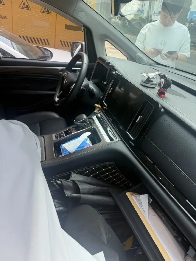 2021 GAC Trumpchi M8 2.0T 252HP L4 8AT,autocango,china used car exporter,china ev exporter,chinese used car exporter,chinese used ev exporter