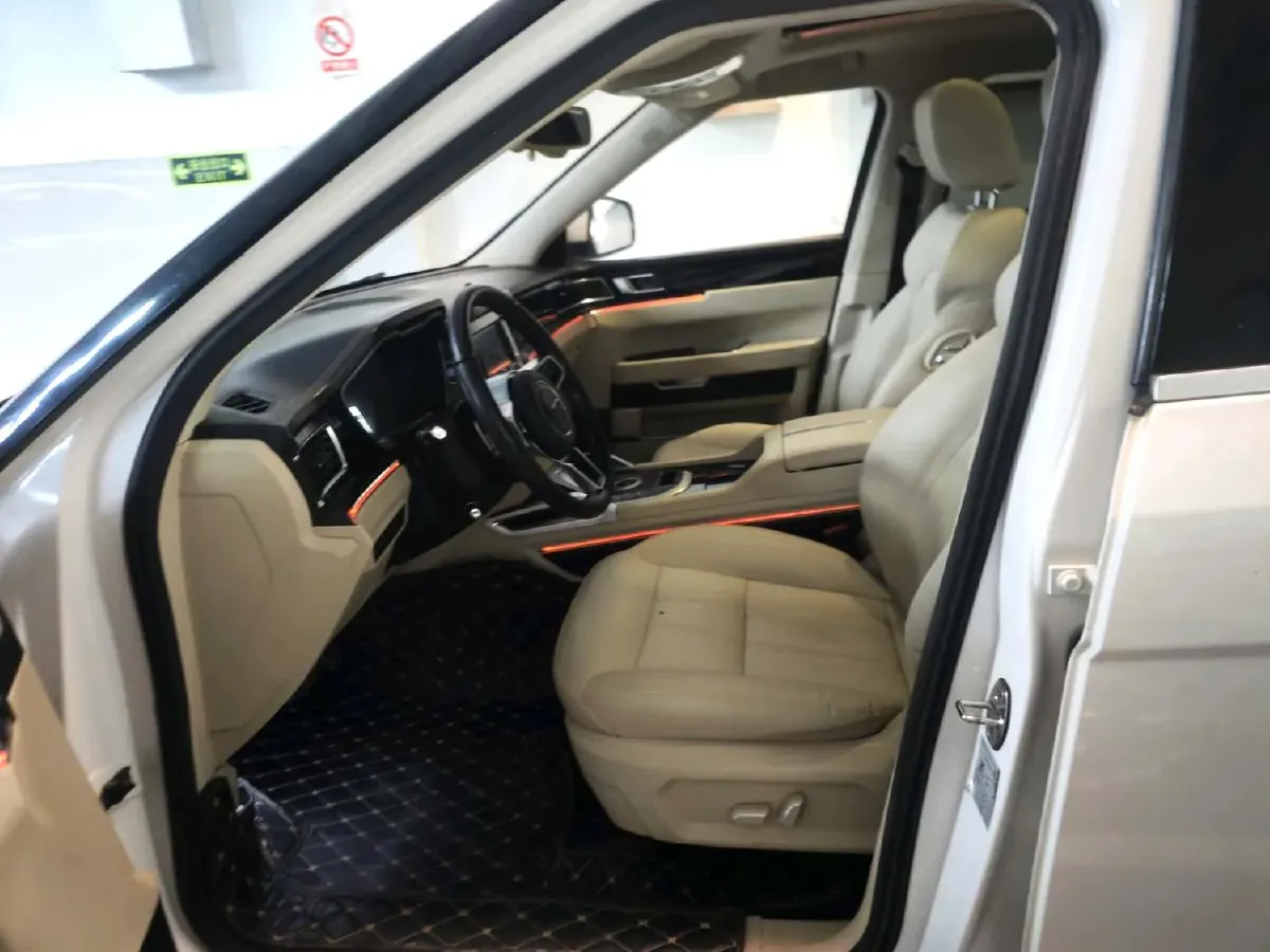 2017 Zotye T700 1.8T 177HP L4 6DCT,autocango,china used car exporter,china ev exporter,chinese used car exporter,chinese used ev exporter