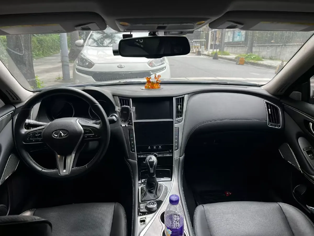 2018 Jeep Grand Commander 2.0T 265HP L4 9AT,autocango,china used car exporter,china ev exporter,chinese used car exporter,chinese used ev exporter