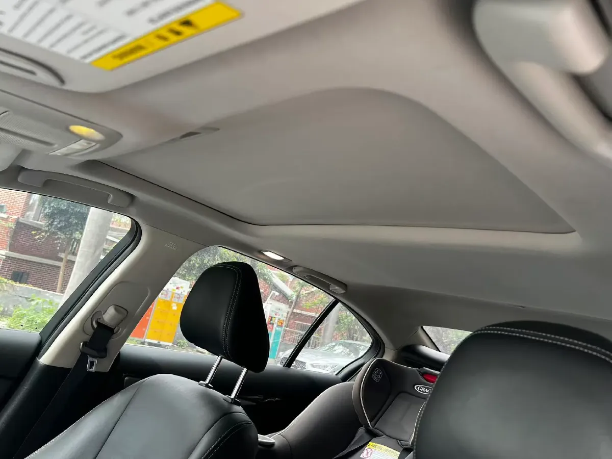 2018 Jeep Grand Commander 2.0T 265HP L4 9AT,autocango,china used car exporter,china ev exporter,chinese used car exporter,chinese used ev exporter