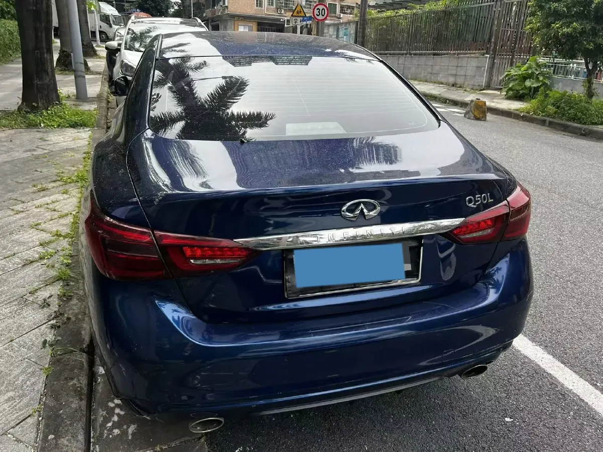 2018 Jeep Grand Commander 2.0T 265HP L4 9AT,autocango,china used car exporter,china ev exporter,chinese used car exporter,chinese used ev exporter