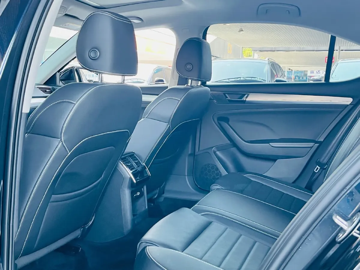 2024 Skoda Superb 1.4T 150HP L4 7DCT,autocango,china used car exporter,china ev exporter,chinese used car exporter,chinese used ev exporter