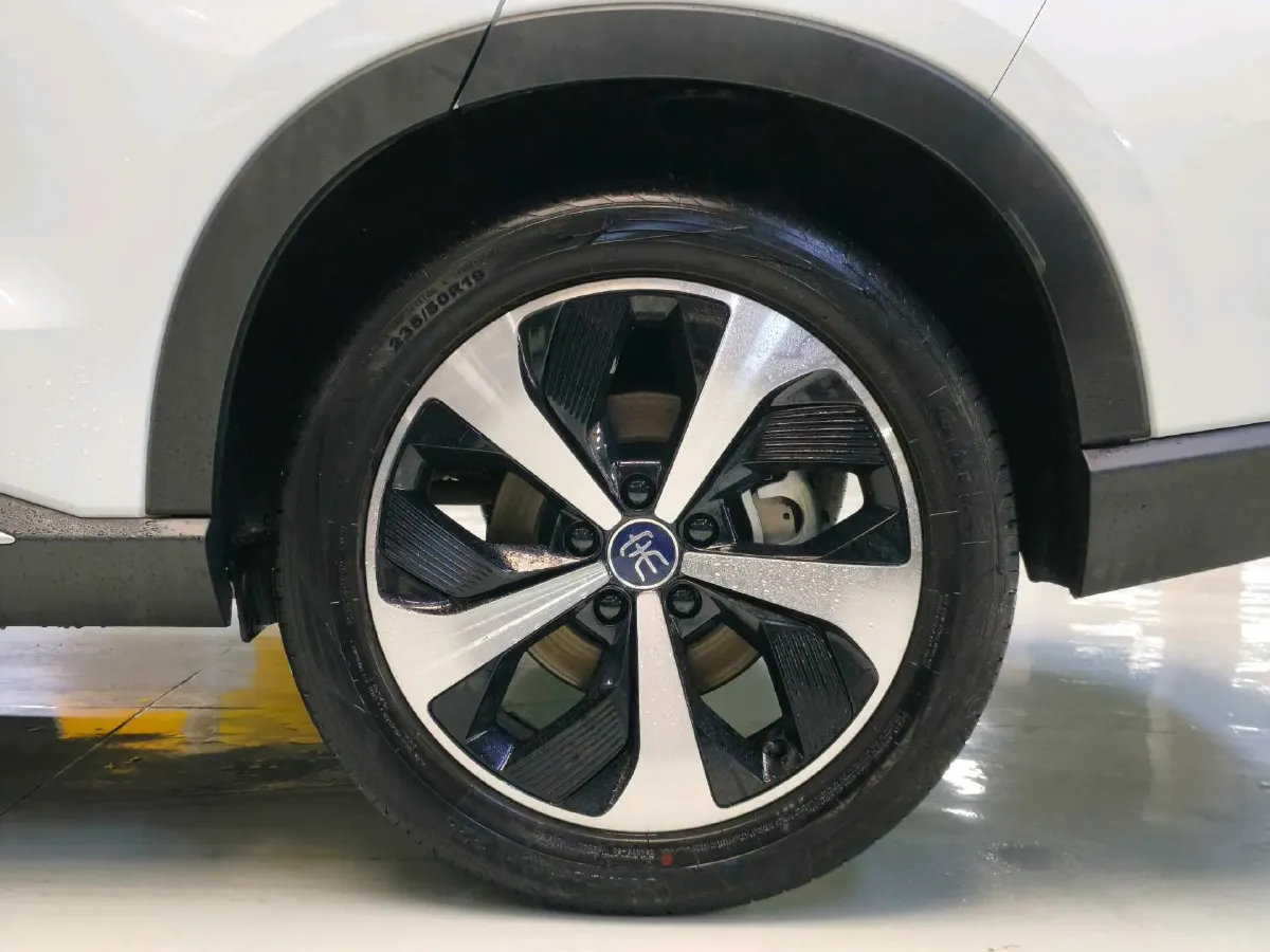 2021 Geely JiaJi 1.5T 177HP L3 7DCT PHEV 11.3KWH,autocango,china used car exporter,china ev exporter,chinese used car exporter,chinese used ev exporter