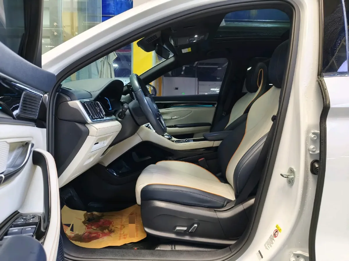 2021 Geely JiaJi 1.5T 177HP L3 7DCT PHEV 11.3KWH,autocango,china used car exporter,china ev exporter,chinese used car exporter,chinese used ev exporter