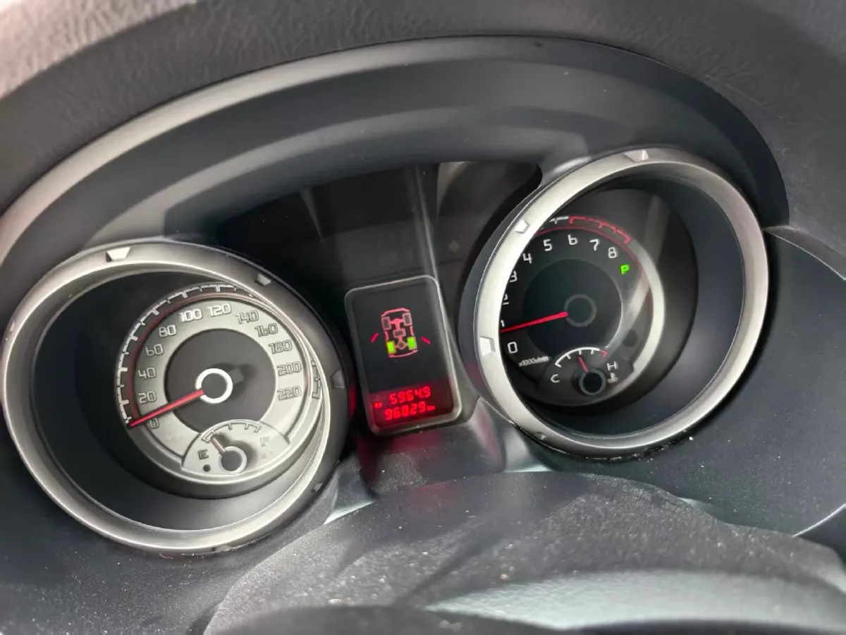 2016 Mitsubishi Pajero 3.0L 174HP V6 5AT,autocango,china used car exporter,china ev exporter,chinese used car exporter,chinese used ev exporter