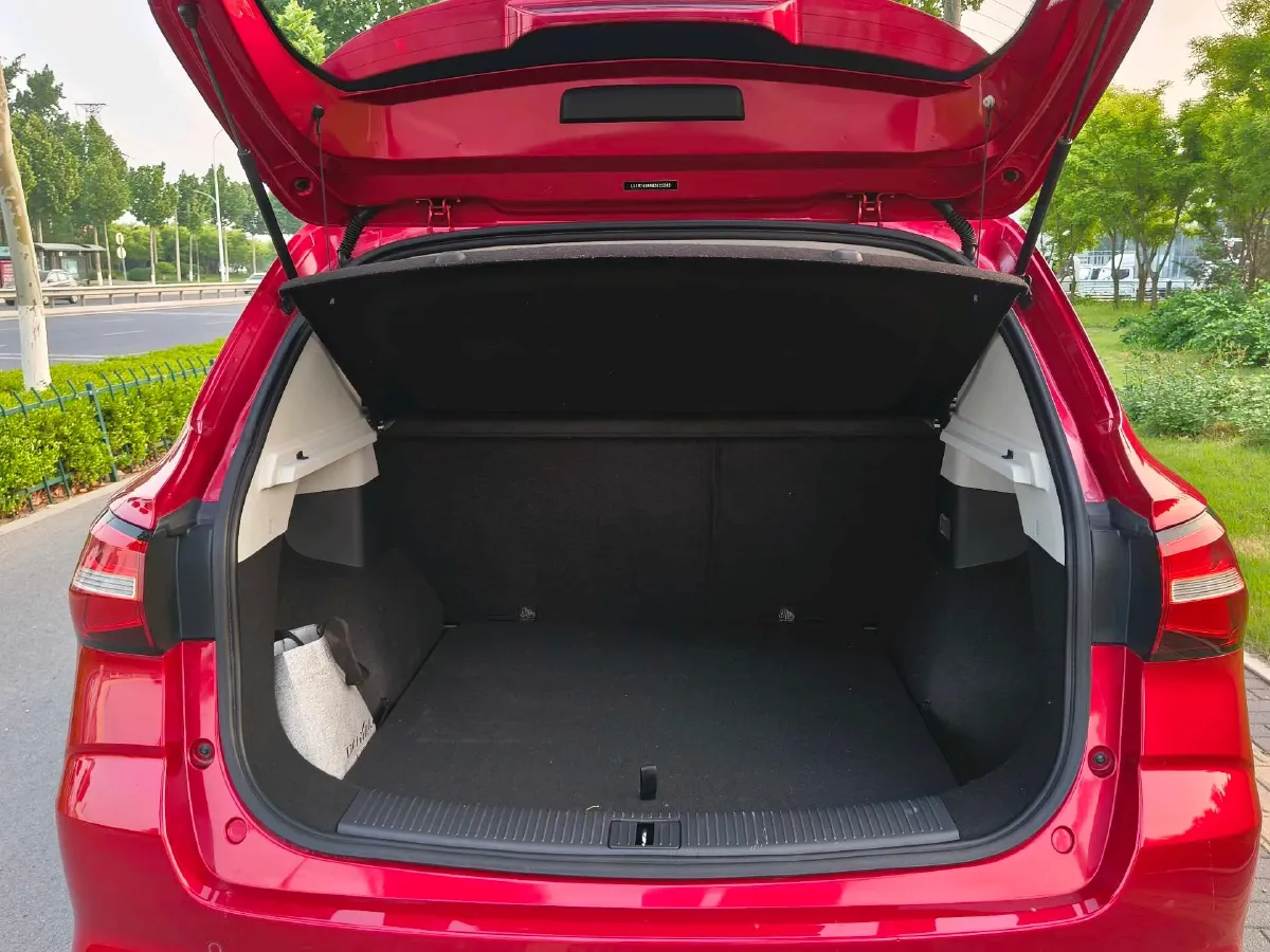 2018 Roewe RX5 1.5T 169HP L4 6MT,autocango,china used car exporter,china ev exporter,chinese used car exporter,chinese used ev exporter