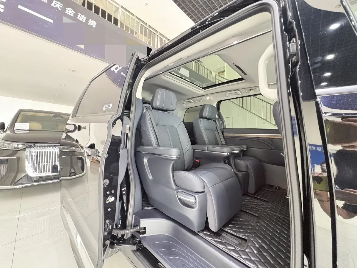 2021 GAC Trumpchi M8 2.0T 252HP L4 8AT,autocango,china used car exporter,china ev exporter,chinese used car exporter,chinese used ev exporter