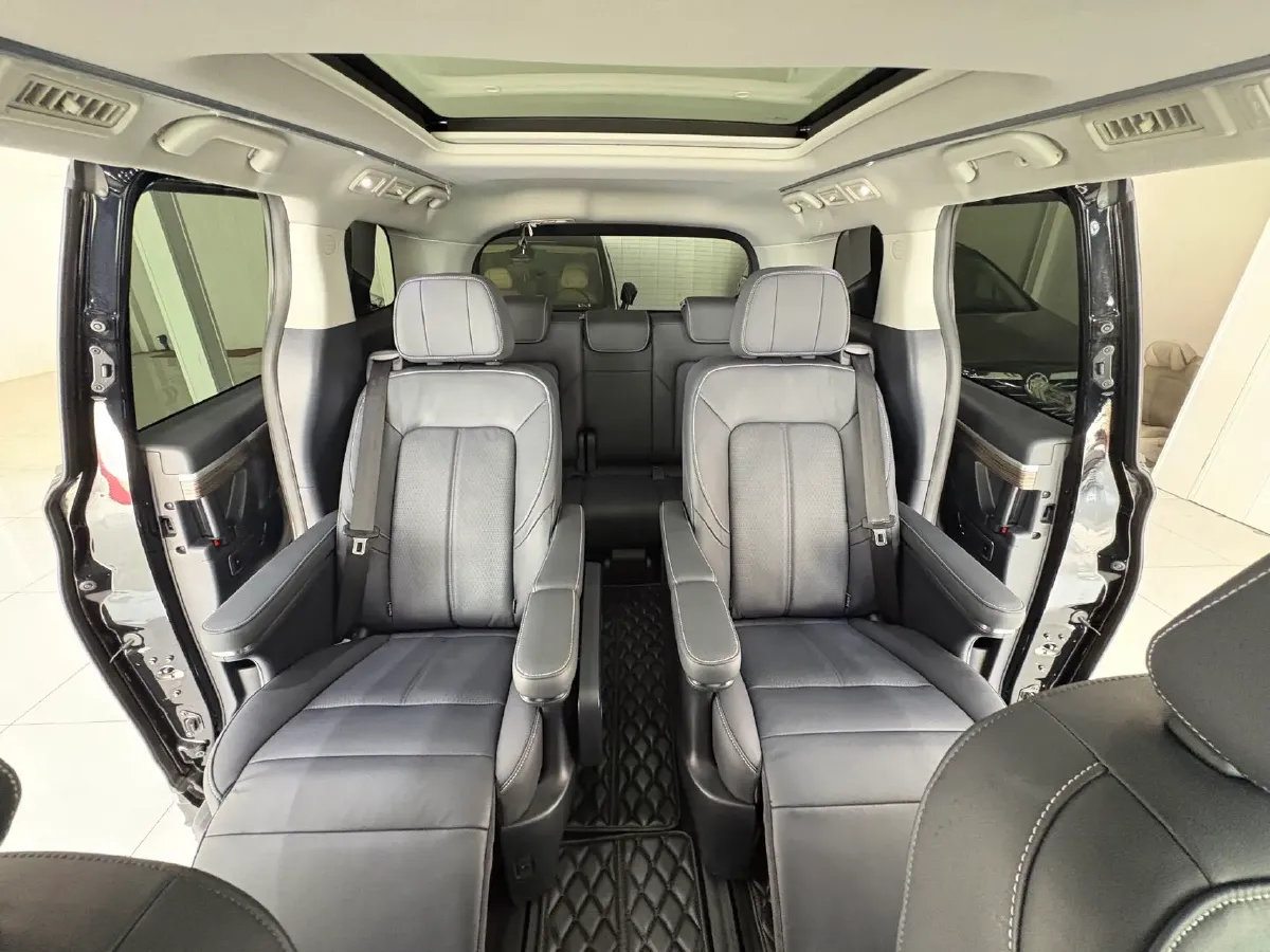 2021 GAC Trumpchi M8 2.0T 252HP L4 8AT,autocango,china used car exporter,china ev exporter,chinese used car exporter,chinese used ev exporter