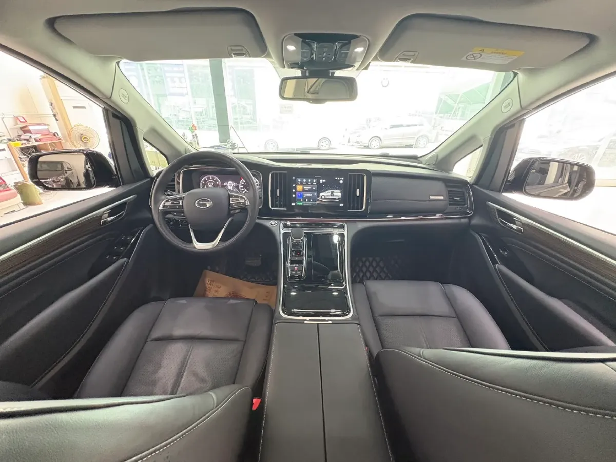 2021 GAC Trumpchi M8 2.0T 252HP L4 8AT,autocango,china used car exporter,china ev exporter,chinese used car exporter,chinese used ev exporter