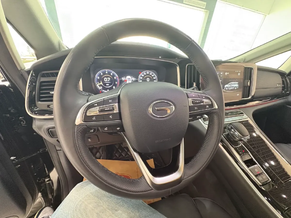 2021 GAC Trumpchi M8 2.0T 252HP L4 8AT,autocango,china used car exporter,china ev exporter,chinese used car exporter,chinese used ev exporter