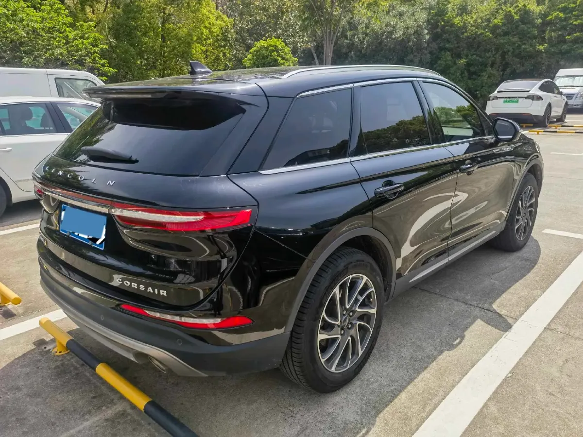 2022 Lincoln Corsair 2.0T 245HP L4 8AT,autocango,china used car exporter,china ev exporter,chinese used car exporter,chinese used ev exporter