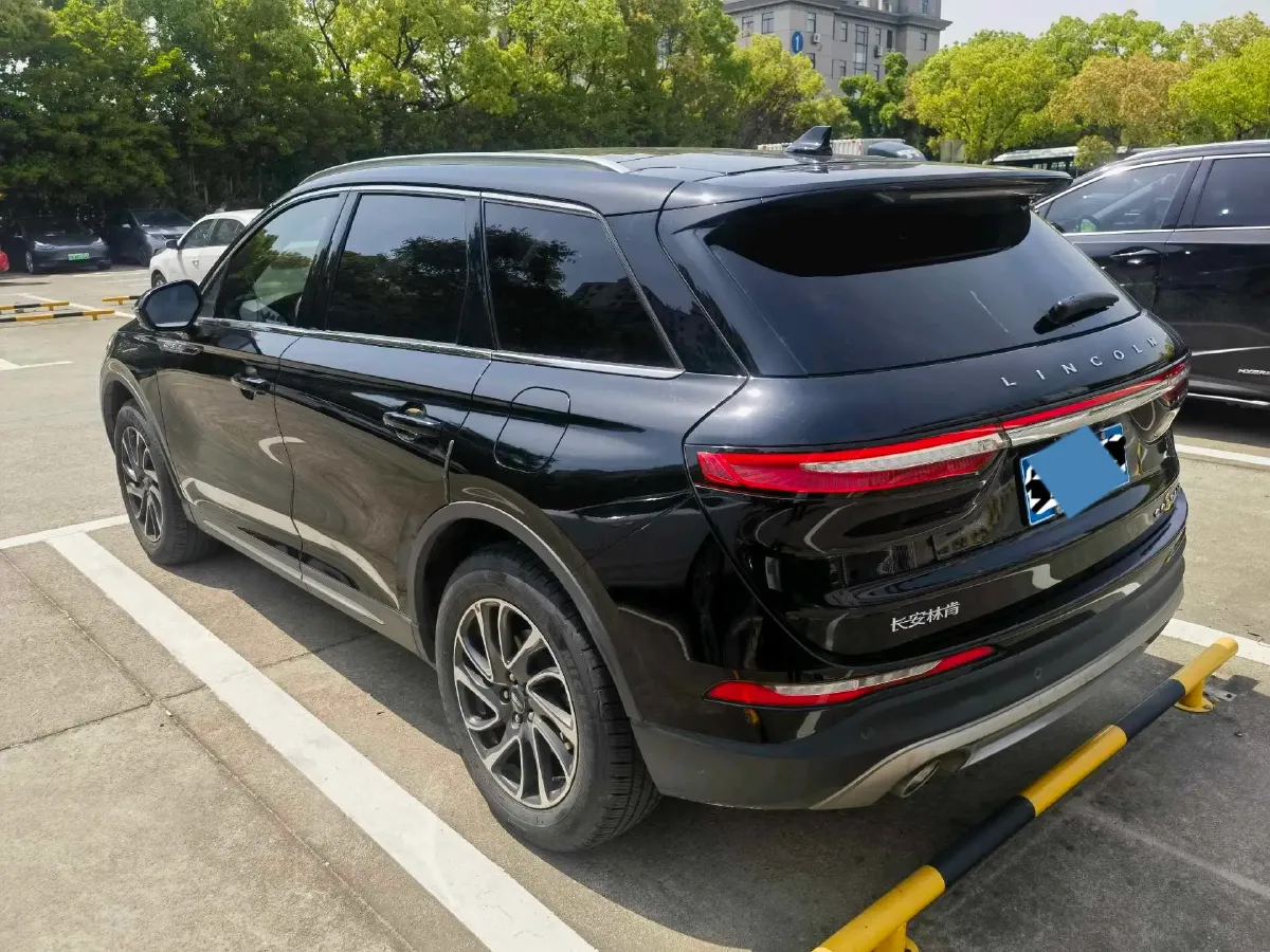 2022 Lincoln Corsair 2.0T 245HP L4 8AT,autocango,china used car exporter,china ev exporter,chinese used car exporter,chinese used ev exporter