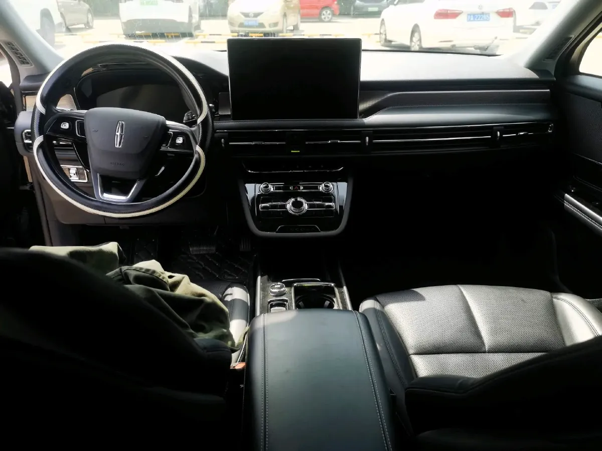 2022 Lincoln Corsair 2.0T 245HP L4 8AT,autocango,china used car exporter,china ev exporter,chinese used car exporter,chinese used ev exporter