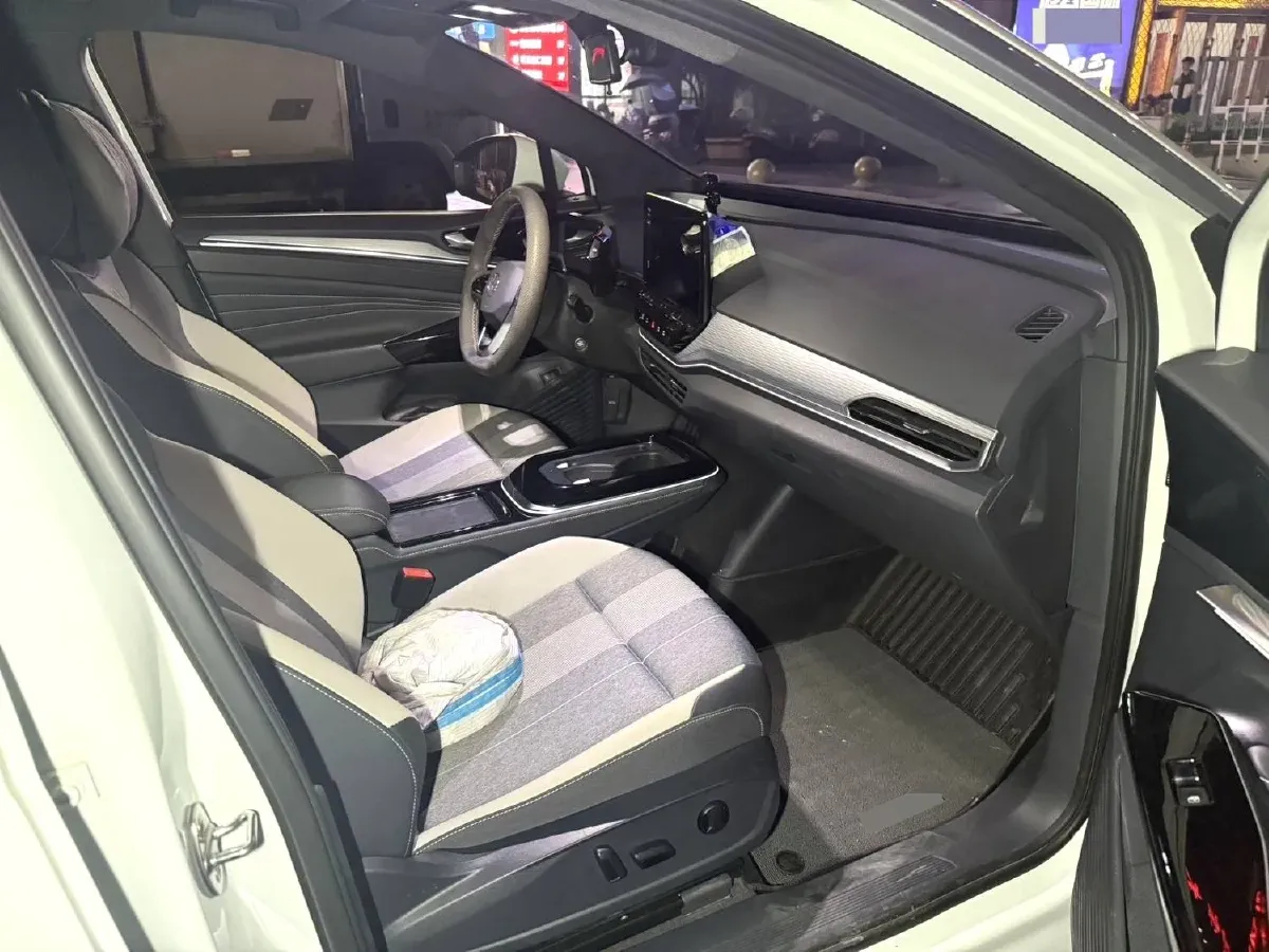 2021 Volkswagen ID.4 Crozz BEV 84.8KWH,autocango,china used car exporter,china ev exporter,chinese used car exporter,chinese used ev exporter