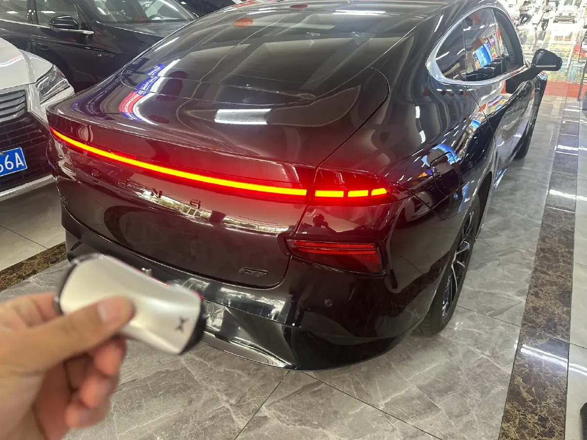 2023 Xpeng P7 BEV 70.8KWH,autocango,china used car exporter,china ev exporter,chinese used car exporter,chinese used ev exporter