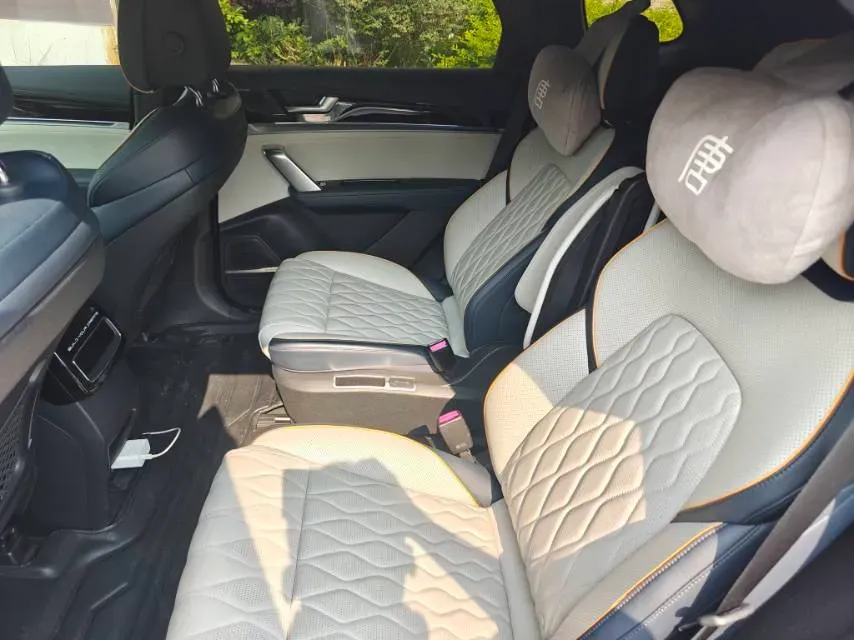 2022 Roewe iMAX8 BEV 90KWH,autocango,china used car exporter,china ev exporter,chinese used car exporter,chinese used ev exporter