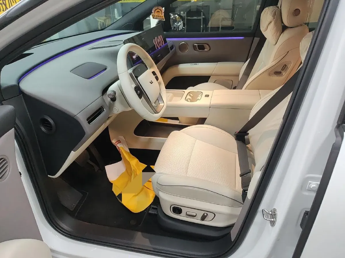 2025 Li i6 BEV,autocango,china used car exporter,china ev exporter,chinese used car exporter,chinese used ev exporter