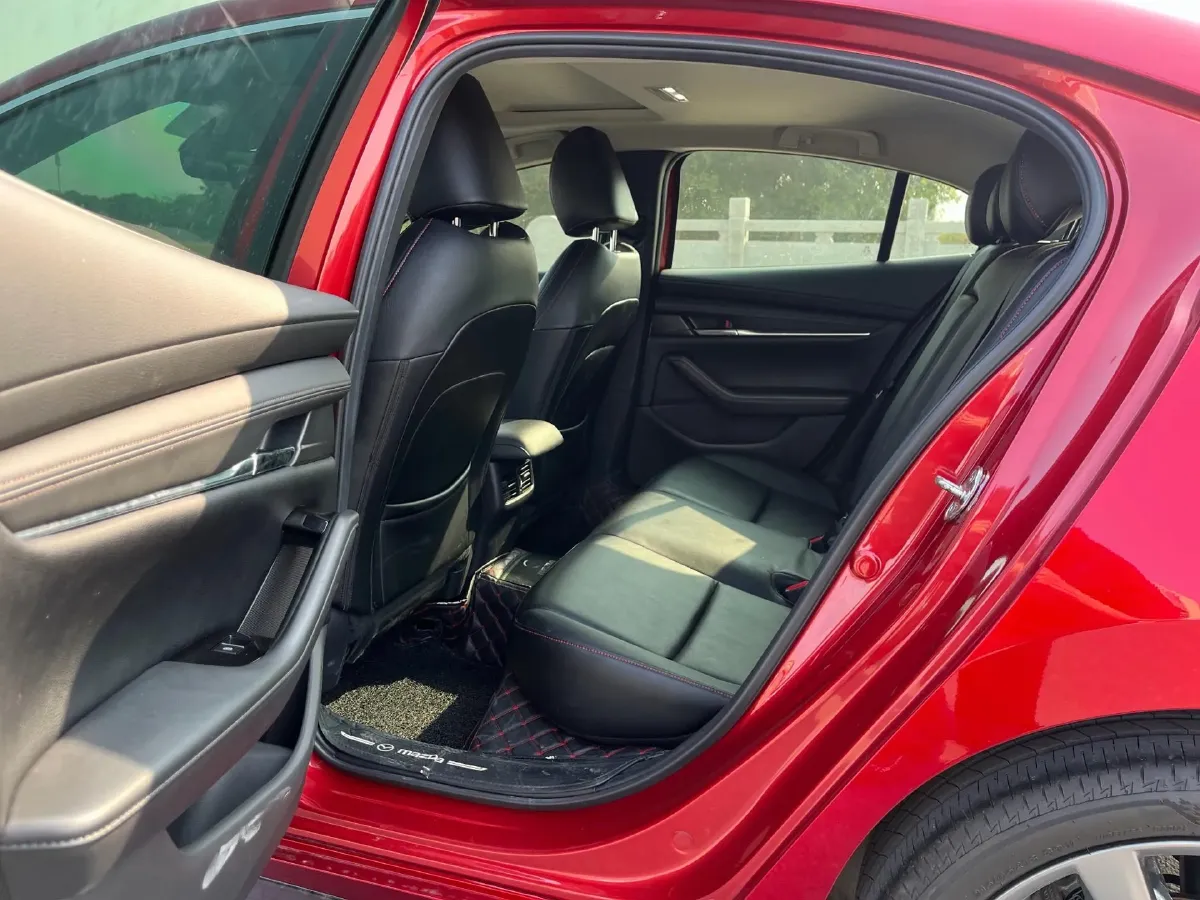 2021 Mazda 3 Axela 2.0L 158HP L4 6AT,autocango,china used car exporter,china ev exporter,chinese used car exporter,chinese used ev exporter