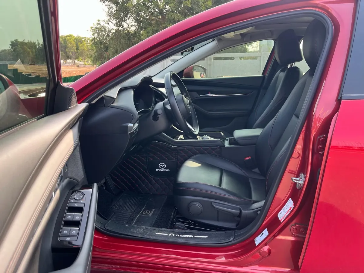 2021 Mazda 3 Axela 2.0L 158HP L4 6AT,autocango,china used car exporter,china ev exporter,chinese used car exporter,chinese used ev exporter