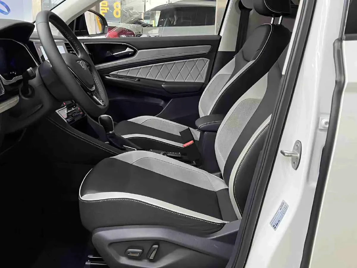 2023 Jetta VS7 1.4T 150HP L4 6AT,autocango,china used car exporter,china ev exporter,chinese used car exporter,chinese used ev exporter