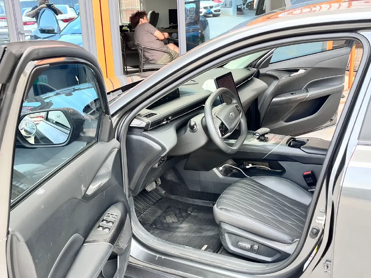 2024 ChangAn QiYuan A05 1.5L 110HP L4 E-CVT PHEV 18.99KWH,autocango,china used car exporter,china ev exporter,chinese used car exporter,chinese used ev exporter