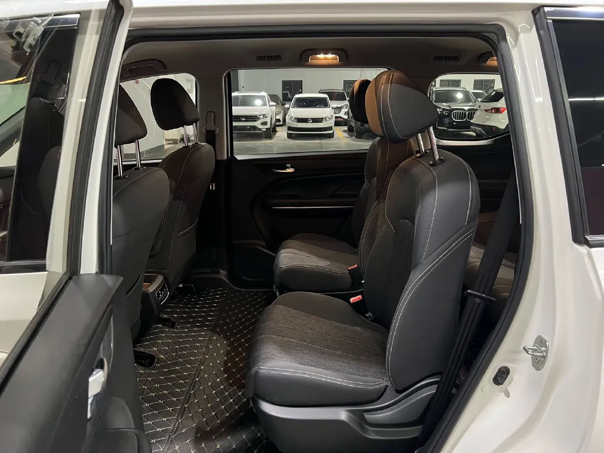 2021 GAC Trumpchi M6 1.5T 169HP L4 7DCT,autocango,china used car exporter,china ev exporter,chinese used car exporter,chinese used ev exporter