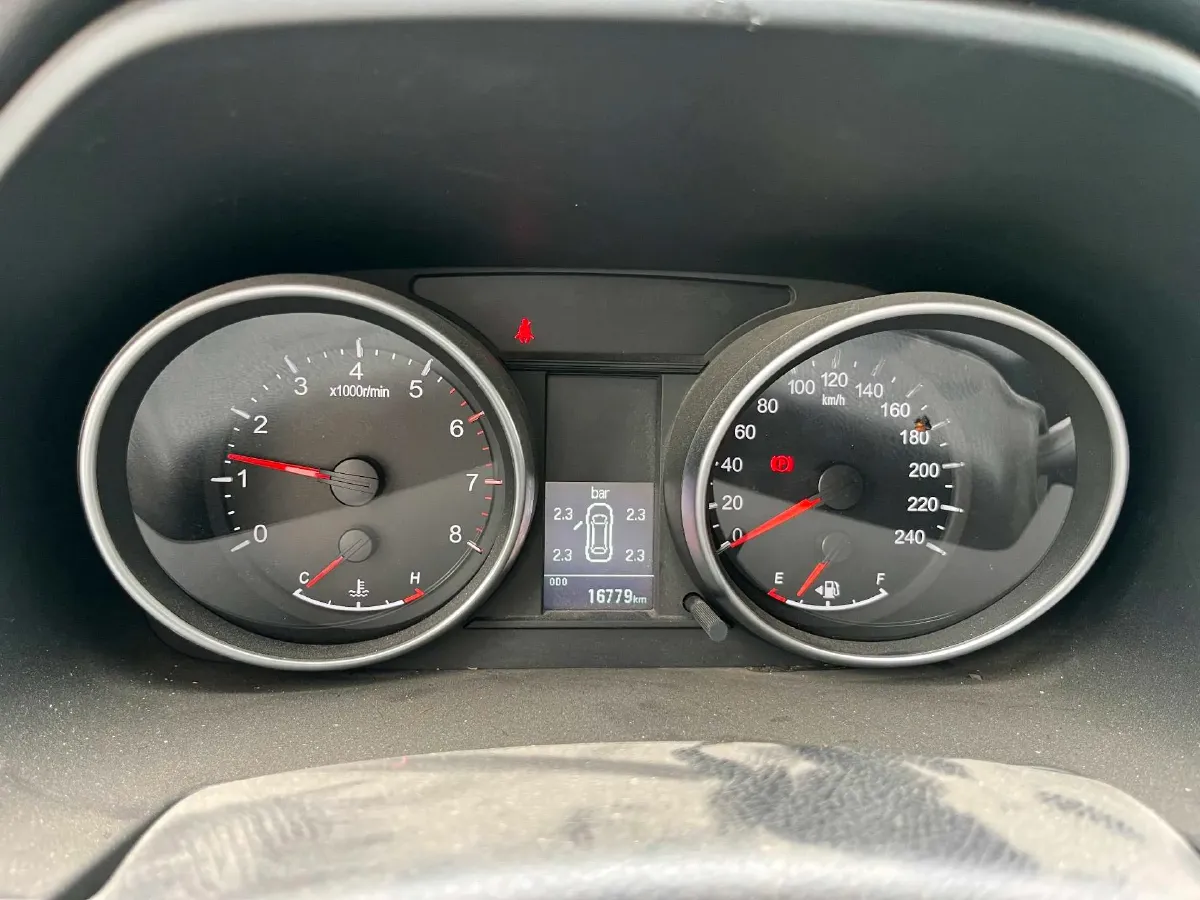 2023 Haval M6 1.5T 150HP L4 6MT,autocango,china used car exporter,china ev exporter,chinese used car exporter,chinese used ev exporter