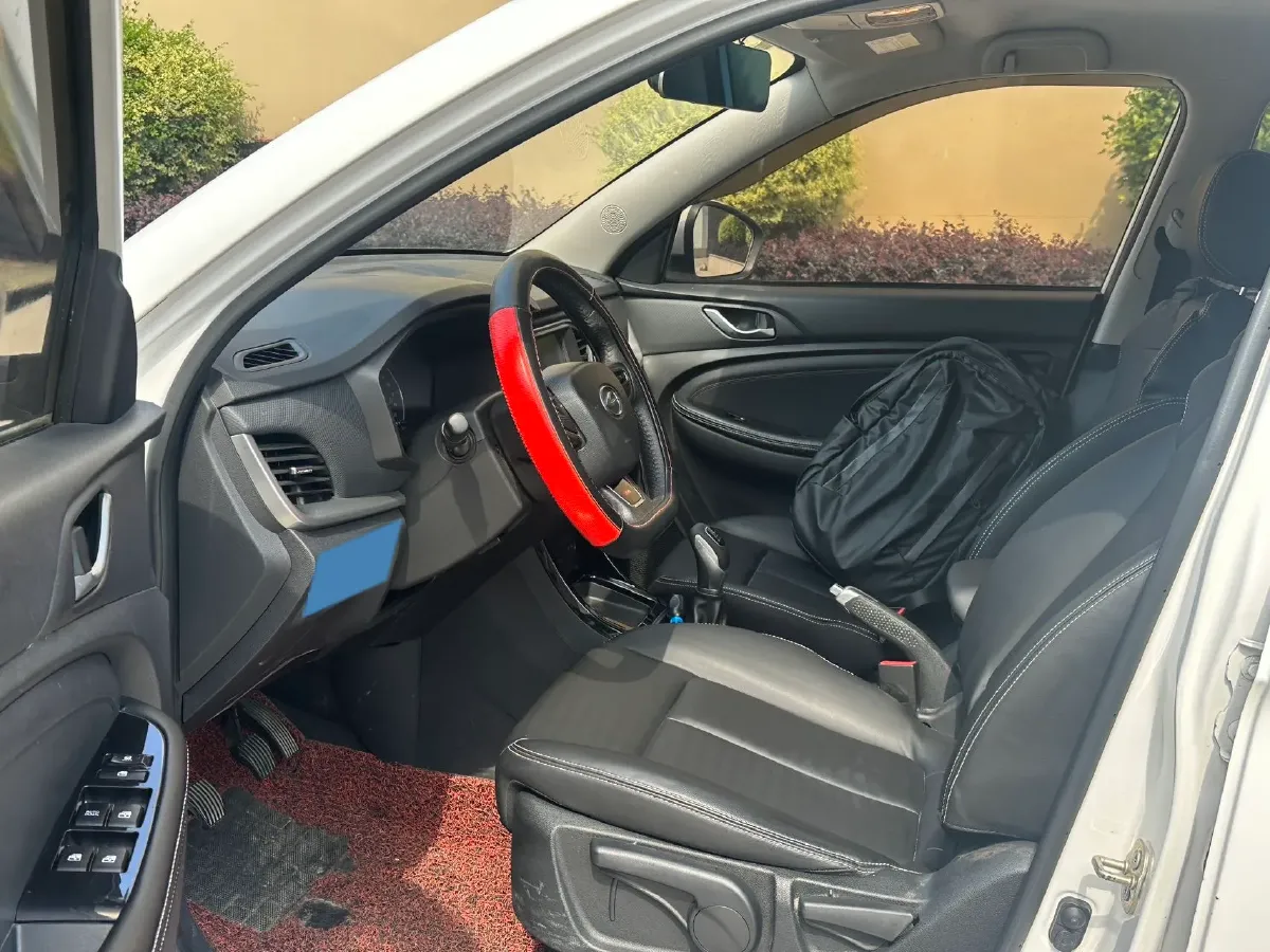 2017 Landwind X2 1.6L 125HP L4 4AT,autocango,china used car exporter,china ev exporter,chinese used car exporter,chinese used ev exporter