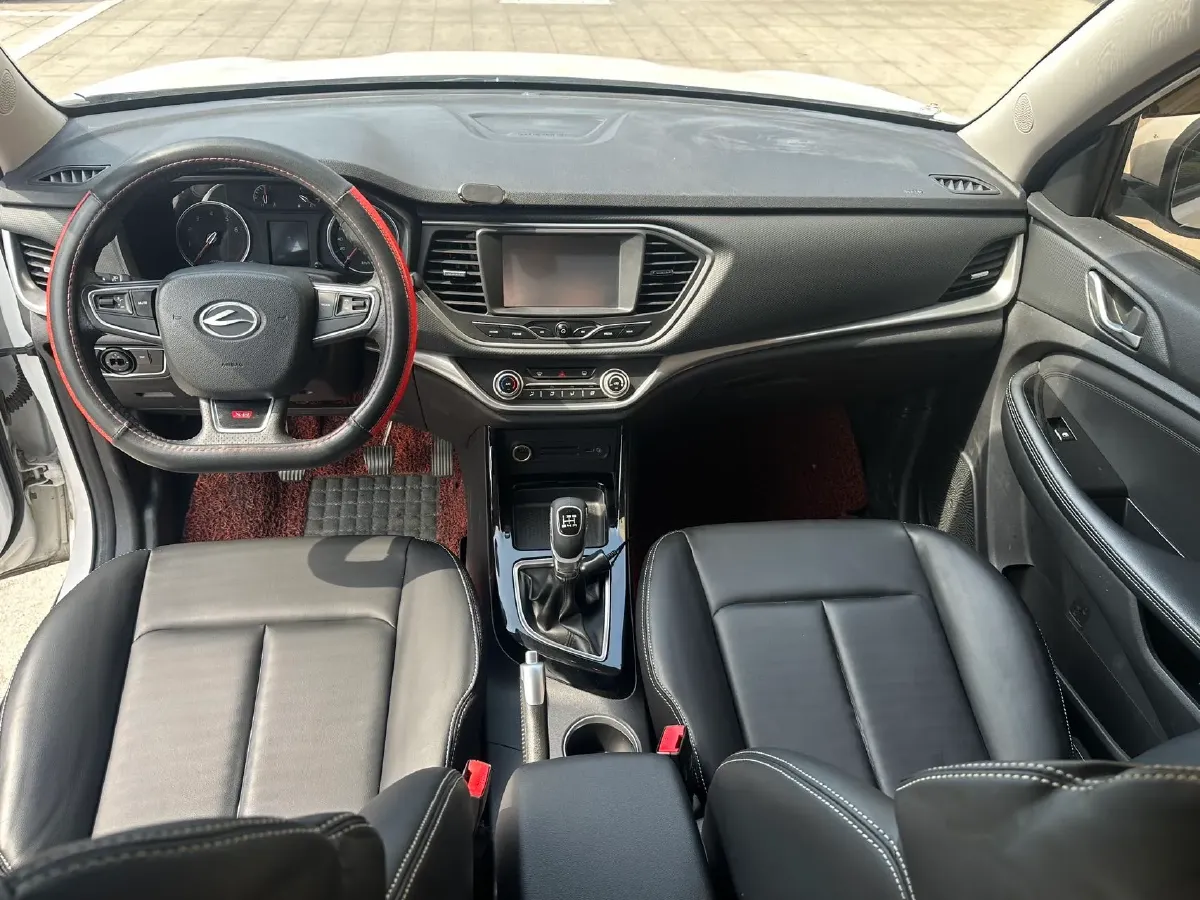 2017 Landwind X2 1.6L 125HP L4 4AT,autocango,china used car exporter,china ev exporter,chinese used car exporter,chinese used ev exporter