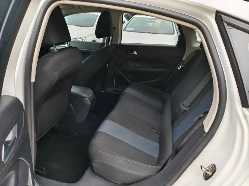 2019 Peugeot 308 1.2T 136HP L3 6AT,autocango,china used car exporter,china ev exporter,chinese used car exporter,chinese used ev exporter