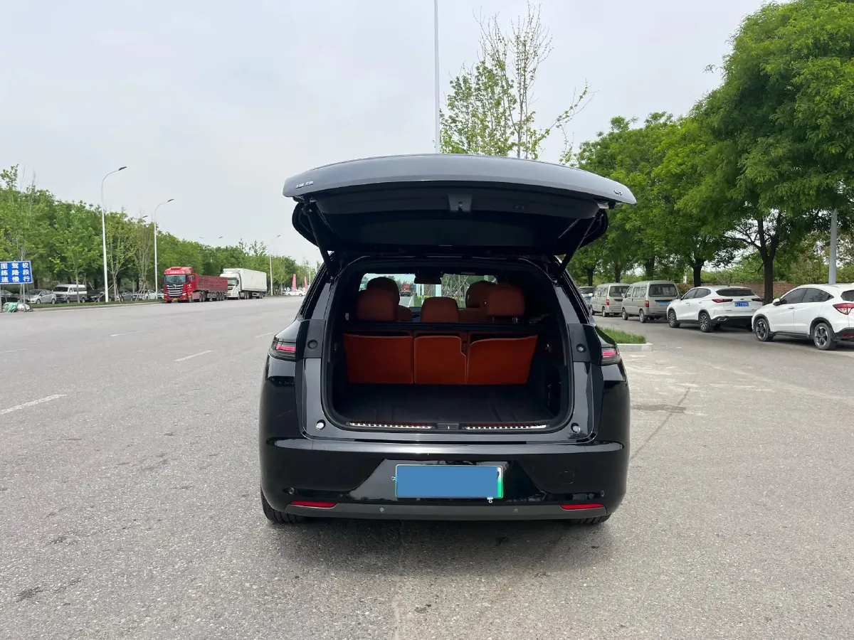 2023 Li L7 Range Extended 154HP REEV 40.9KWH,autocango,china used car exporter,china ev exporter,chinese used car exporter,chinese used ev exporter