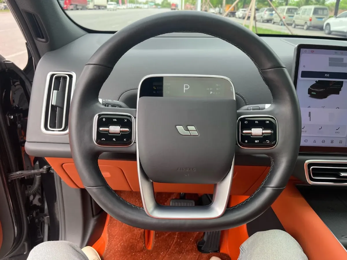 2023 Li L7 Range Extended 154HP REEV 40.9KWH,autocango,china used car exporter,china ev exporter,chinese used car exporter,chinese used ev exporter