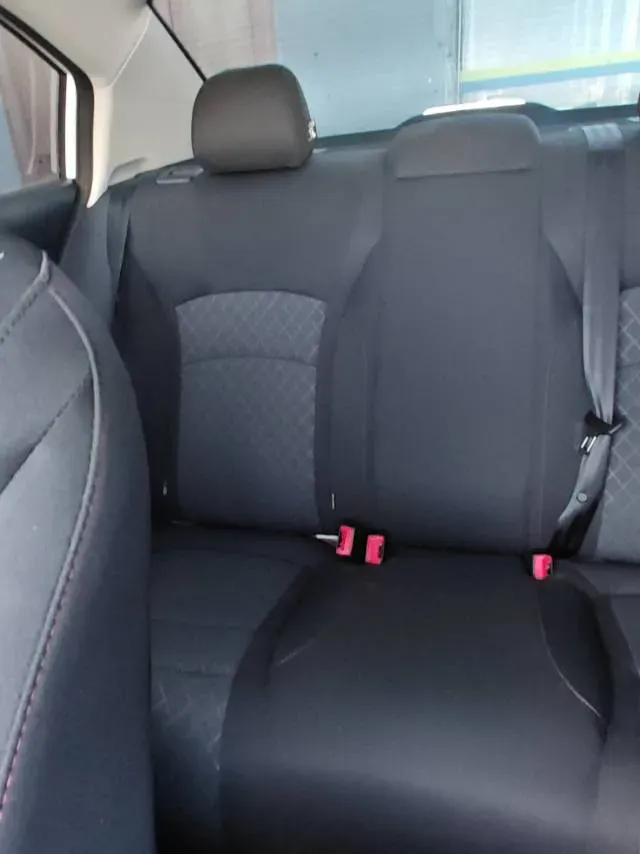 2023 Roewe i5 1.5L 129HP L4 5MT,autocango,china used car exporter,china ev exporter,chinese used car exporter,chinese used ev exporter