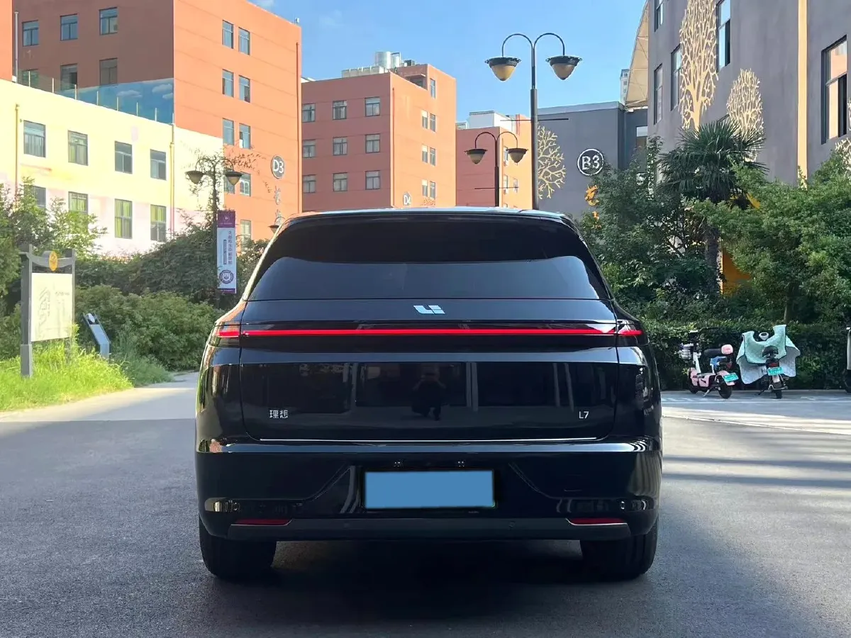 2024 Li L8 Range Extended 154HP REEV 42.8KWH,autocango,china used car exporter,china ev exporter,chinese used car exporter,chinese used ev exporter