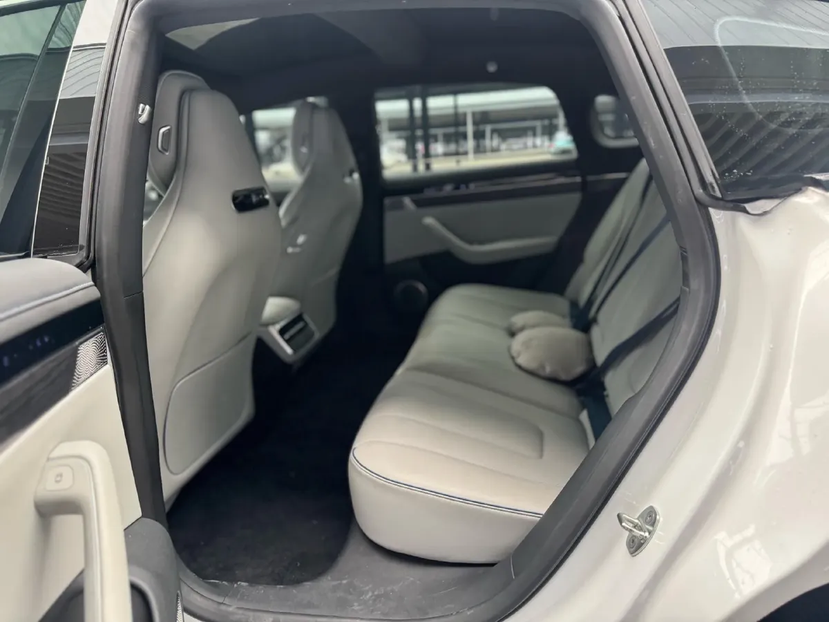 2024 Luxeed S7 BEV 82KWH,autocango,china used car exporter,china ev exporter,chinese used car exporter,chinese used ev exporter