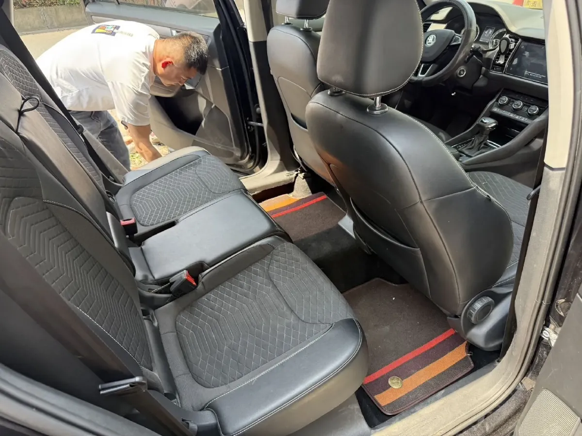 2018 Skoda Kodiak 2.0T 186HP L4 7DCT,autocango,china used car exporter,china ev exporter,chinese used car exporter,chinese used ev exporter