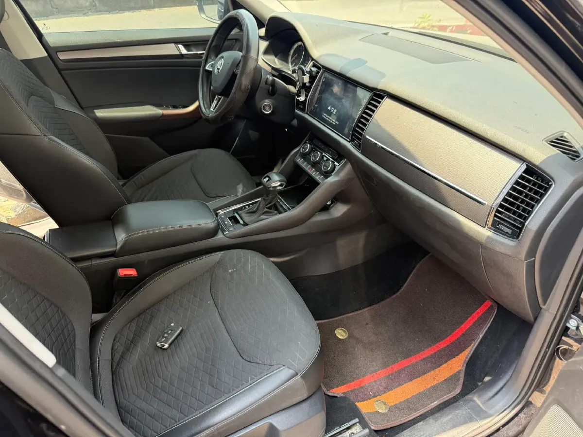 2018 Skoda Kodiak 2.0T 186HP L4 7DCT,autocango,china used car exporter,china ev exporter,chinese used car exporter,chinese used ev exporter