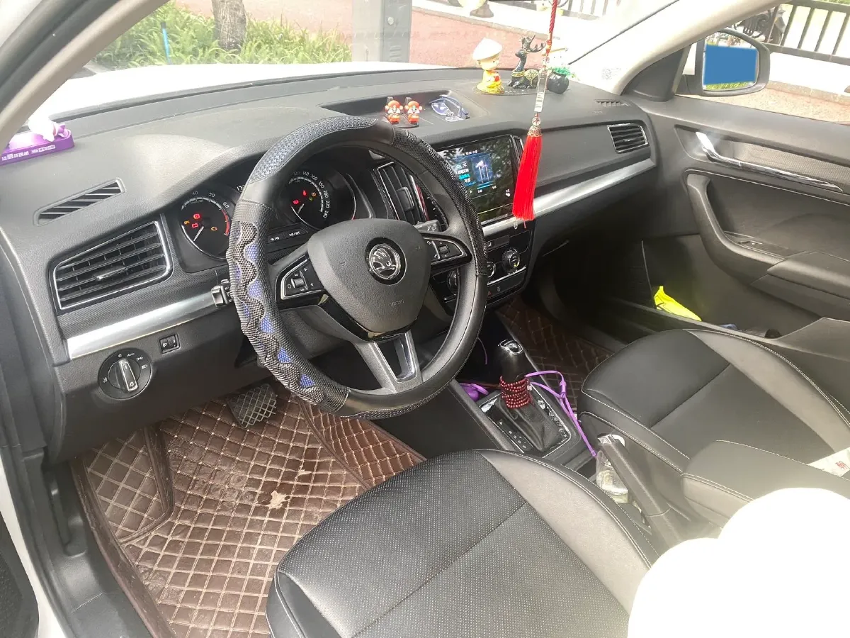 2021 Skoda Kamiq 1.5L 112HP L4 6AT,autocango,china used car exporter,china ev exporter,chinese used car exporter,chinese used ev exporter