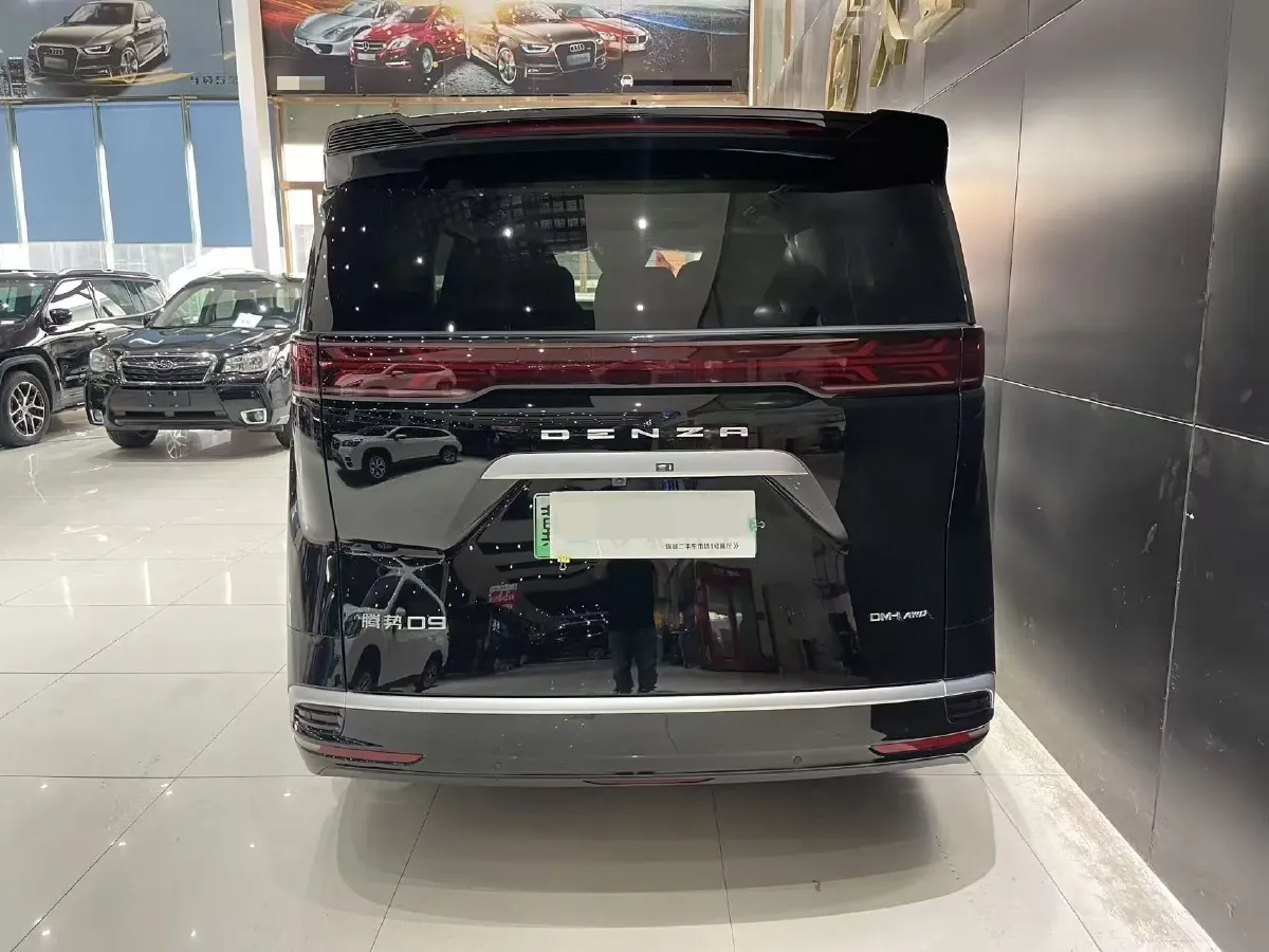 2024 Denza D9 1.5T 139HP L4 E-CVT PHEV 40KWH,autocango,china used car exporter,china ev exporter,chinese used car exporter,chinese used ev exporter