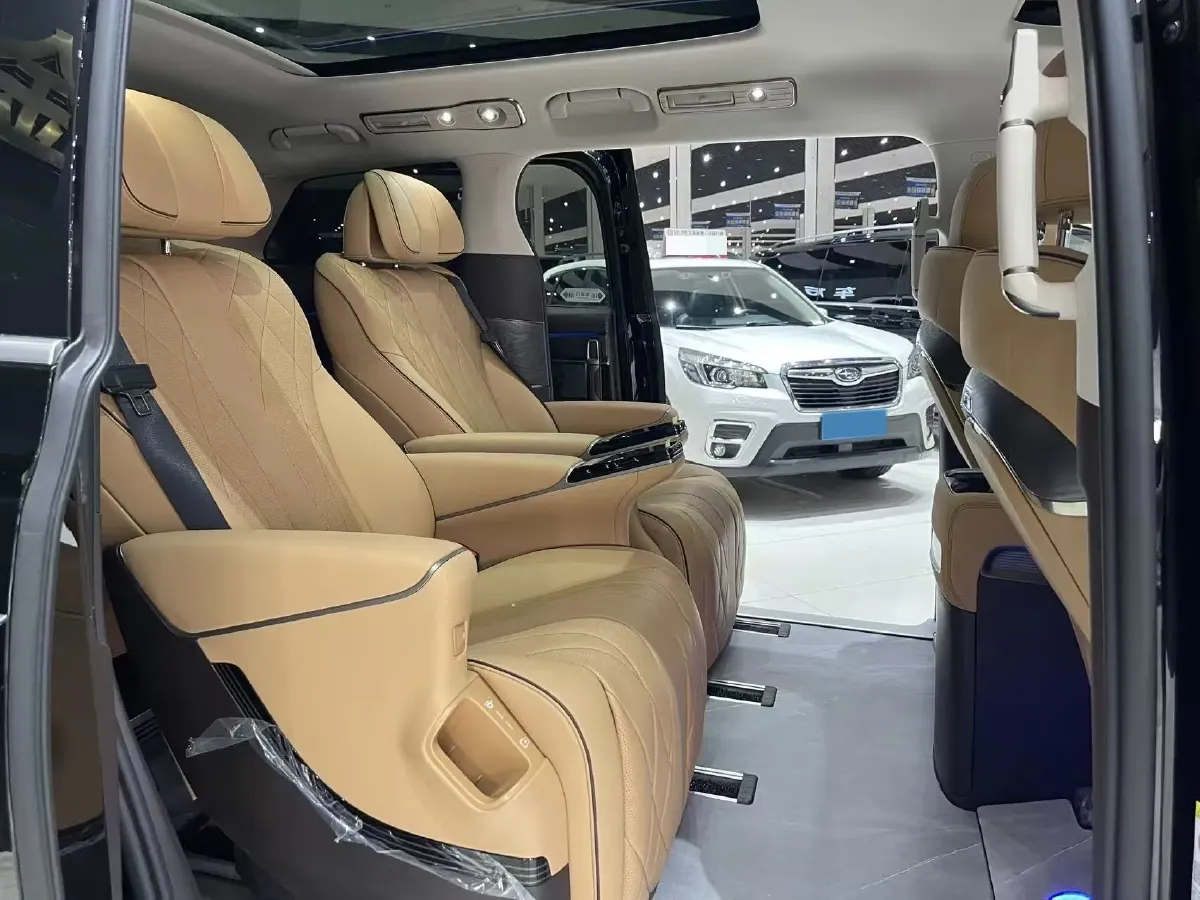 2024 Denza D9 1.5T 139HP L4 E-CVT PHEV 40KWH,autocango,china used car exporter,china ev exporter,chinese used car exporter,chinese used ev exporter
