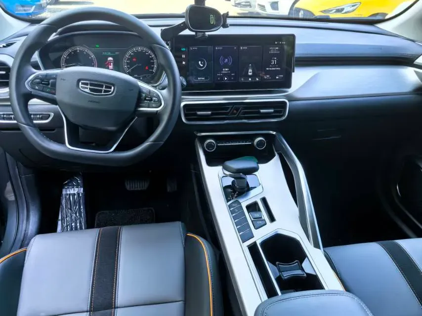 2023 Geely Coolray 1.5T 181HP L4 7DCT,autocango,china used car exporter,china ev exporter,chinese used car exporter,chinese used ev exporter